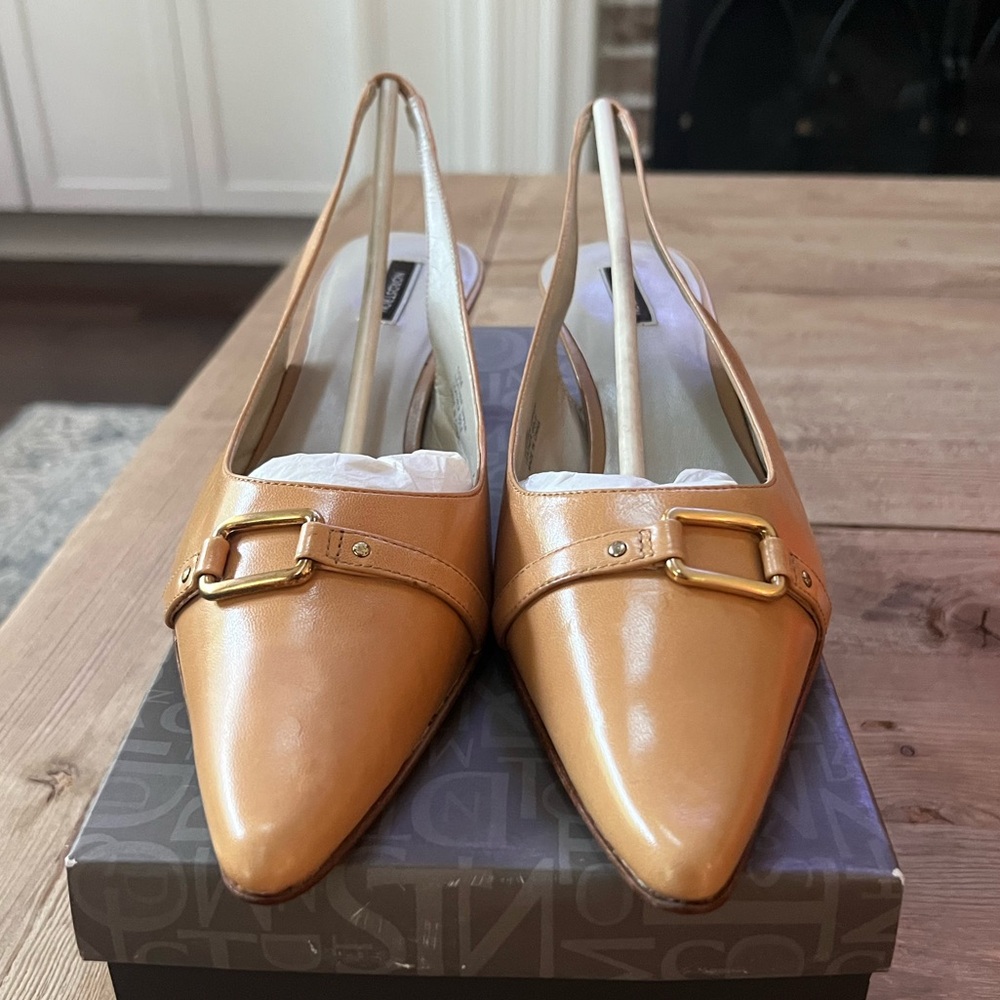 Never Worn Nude Slingback Kitten Heels